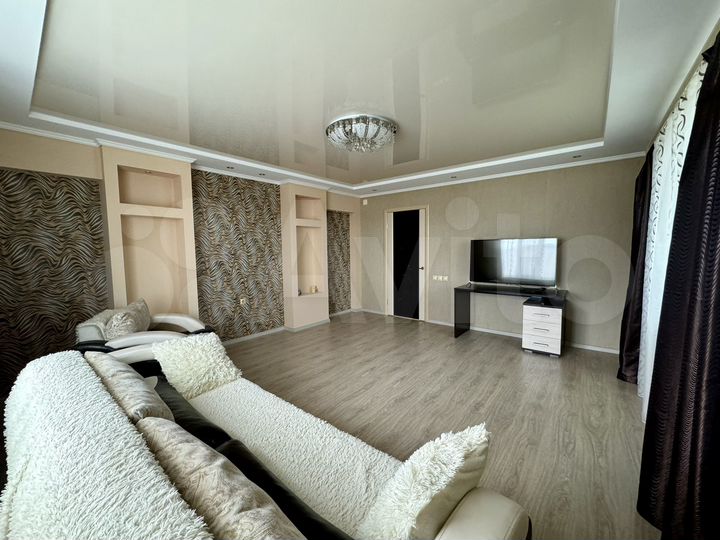 2-к. квартира, 68 м², 9/10 эт.