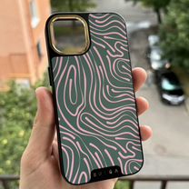 Стильный чехол Burga iPhone 13