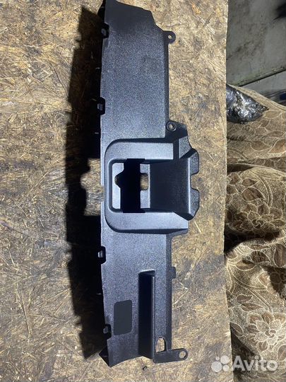 Кожух замка капота ford focus 1