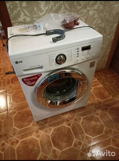 Стиральная машина LG неисправная