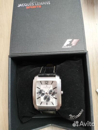 Часы Jacques lemans