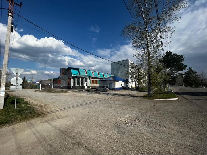 Общепит, гостиница 831 м²