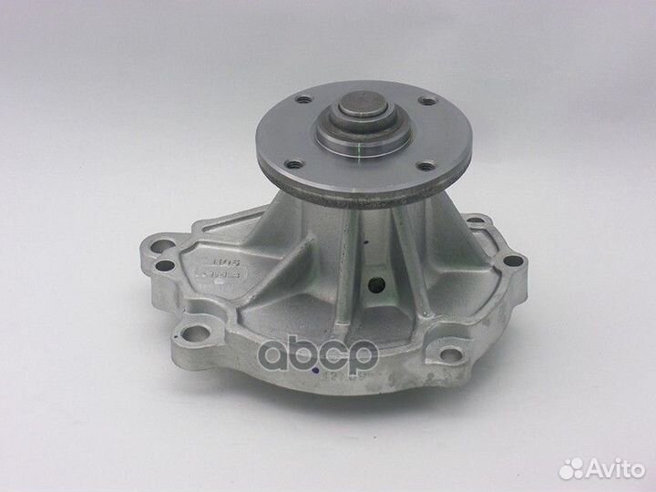 Помпа Nissan Bluebird/Maxima/Laurel 2.0/2.4/2.8