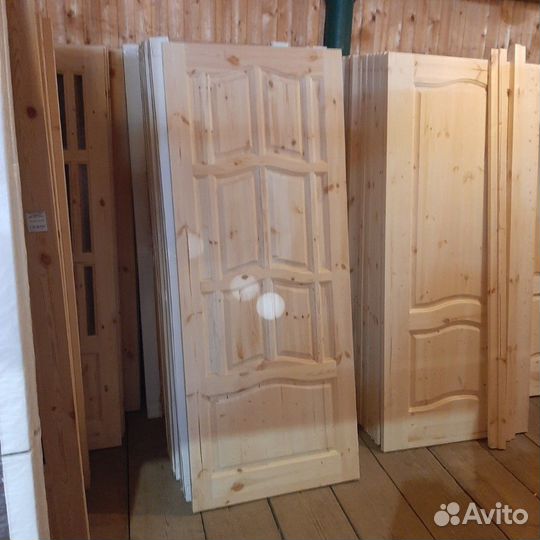 Двери деревянные