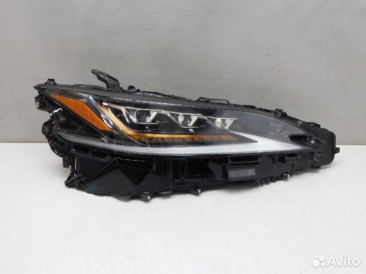 Фара правая Lexus ES200/ES250/ES350