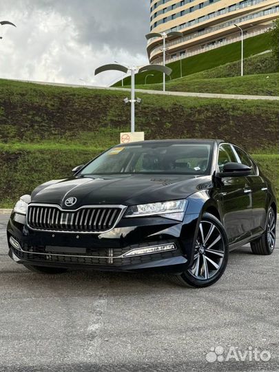 Skoda Superb 2.0 AMT, 2024, 10 км