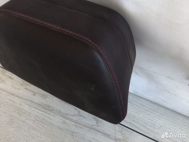 Lexus RX4 Подголовник центральный задний