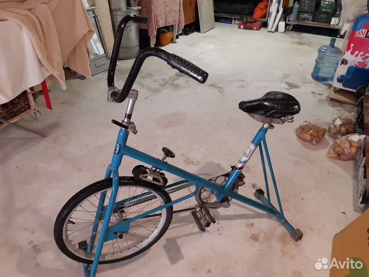 Велотренажер СССР. Подставка для велосипеда