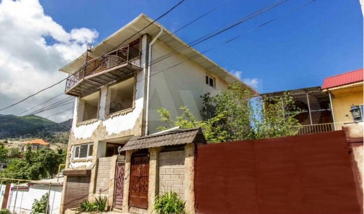 Комната 25 м², 2/3 эт.