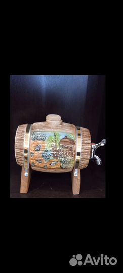 Бочонок для напитков с краном