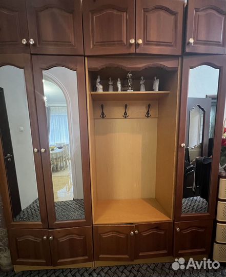 Шкаф для прихожей