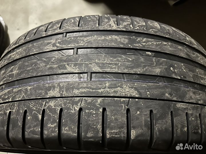 Nokian Tyres Hakka Black SUV 265/45 R21 104Y