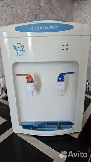 Кулер для воды питьевой