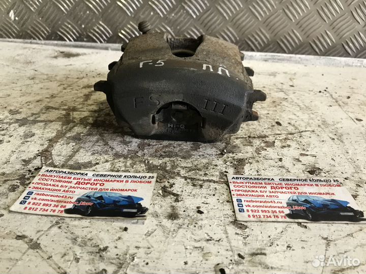 Суппорт передний правый Фольксваген Гольф 5 Golf 5