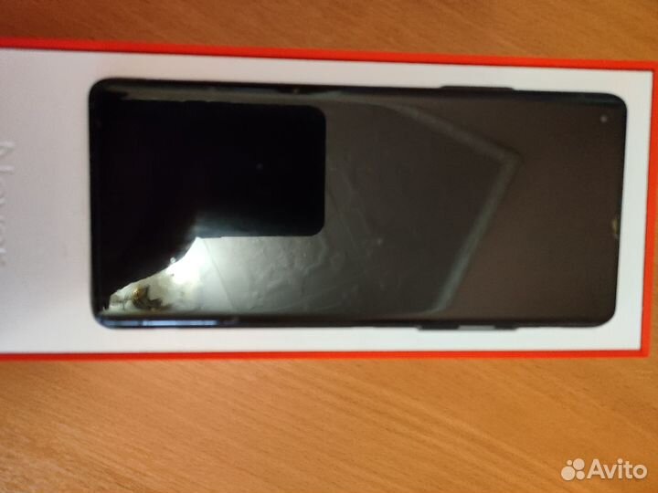 OnePlus 8, 8/128 ГБ