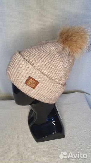 Шапка женская зима новая с помпоном