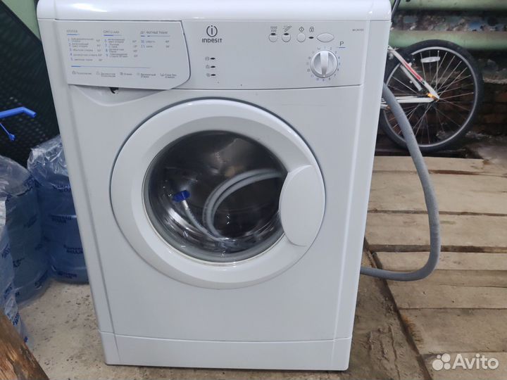 Стиральная машинка indesit 33 см