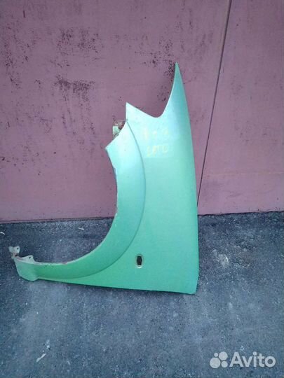 Левое крыло citroen c3 Ситроен ц3