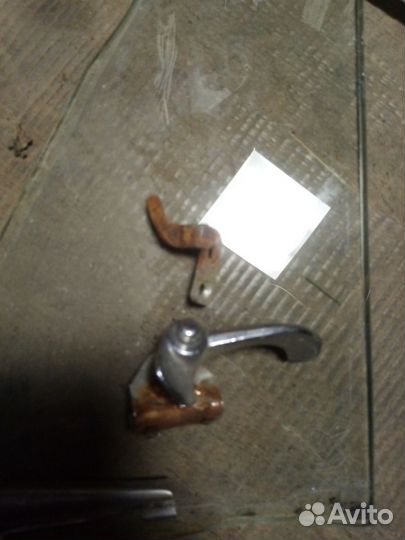 Стекло форточки москвич 412