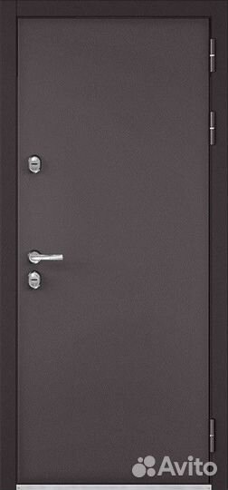 Дверь входная для частного дома