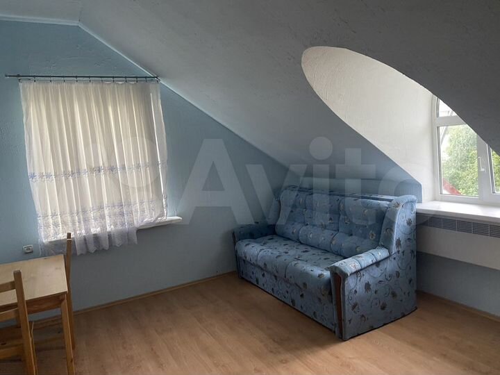 Коттедж 256 м² на участке 17 сот.