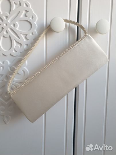 Сумочка-клатч вечерняя атласная, цвет айвори