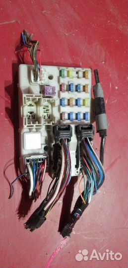 Блок предохранителей Mazda 6 GG L3C1 2004