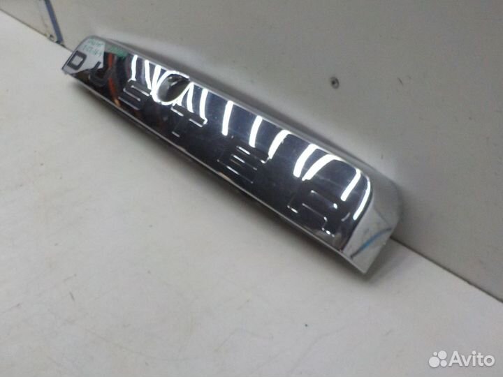 Молдинг крышки багажника Renault Duster 2012