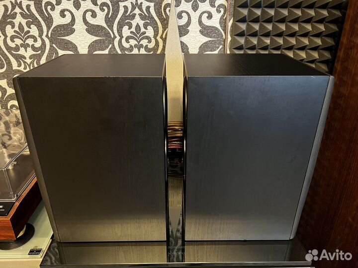 Полочная акустическая система B&W DM 303 в идеале