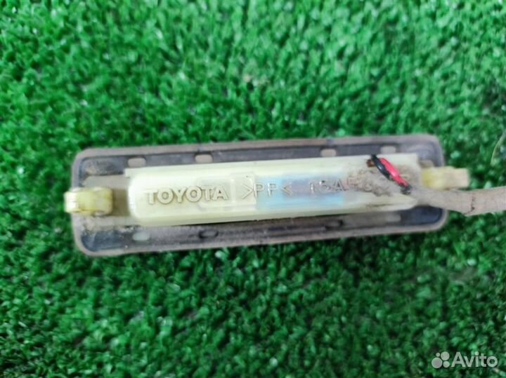 Кнопка багажника Toyota Corolla Verso R1 2006