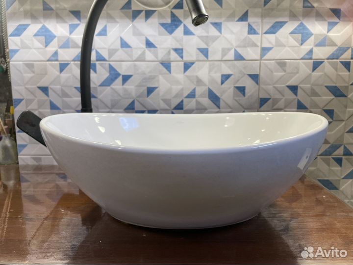 Раковина в ванную овальная и прямоугольная белая