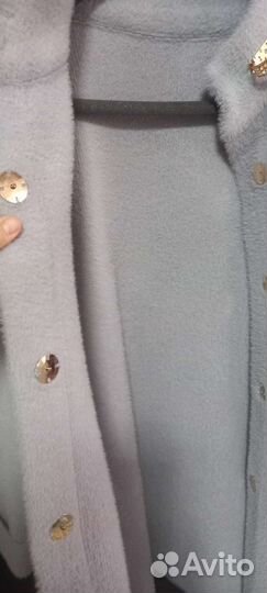 Пальто женское 52 размер