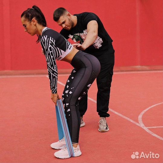 Фитнес тренер нoвuчoк