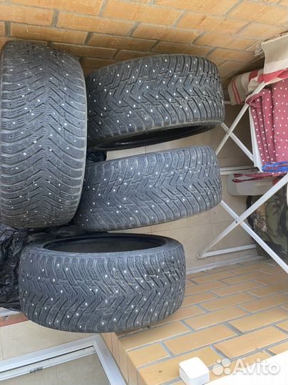 Nokian Tyres Hakkapeliitta 8 235/45 R18 98