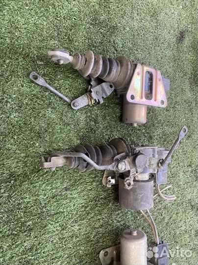 Сервопривод дверных замков Cadillac Fleetwood