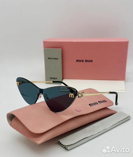 Солнцезащитные очки miu miu