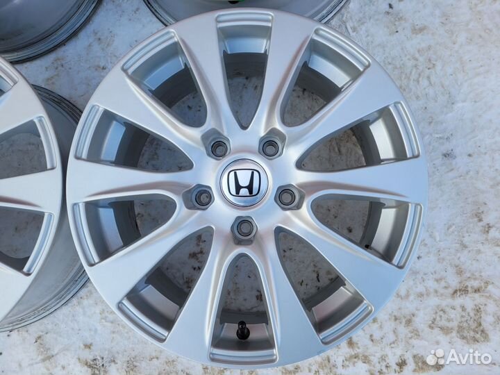 Комплект R16 5x114.3 Honda