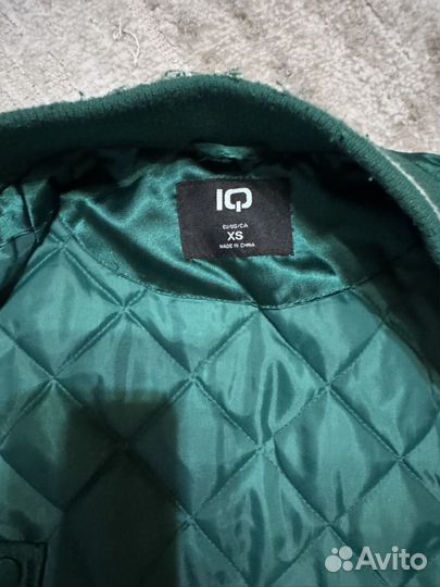 Бомбер женский