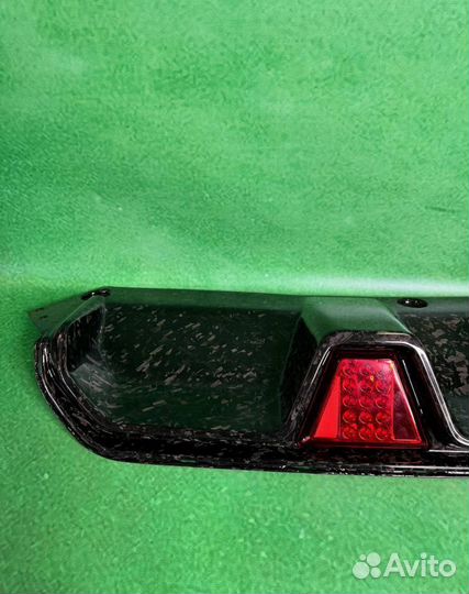Диффузор задний кованный карбон BMW F90 LED CS