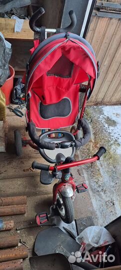 Трехколесный велосипед