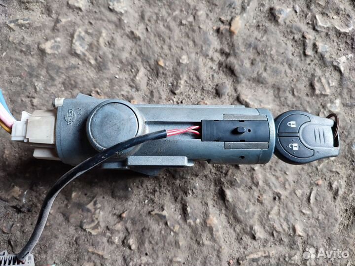 Nissan Tiida C11 замок зажигания