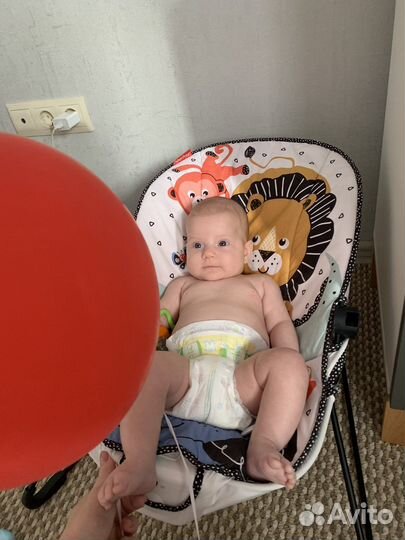 Шезлонг детский с вибрацией