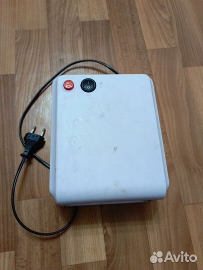 Лампа для маникюра