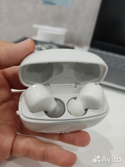 Беспроводные наушники JBL Tune 215 TWS