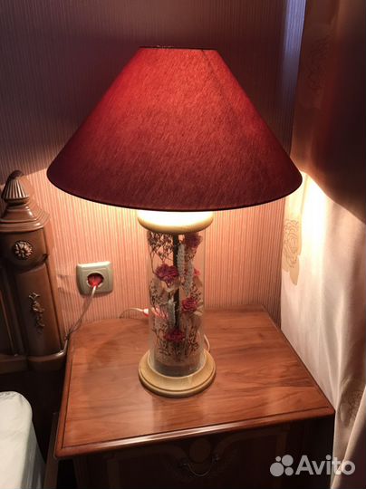 Лампа настольная