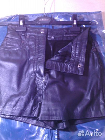Фирменные кожаные шорты
