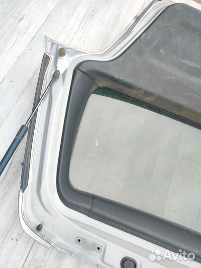 Крышка багажника в сборе Mitsubishi Outlander, I