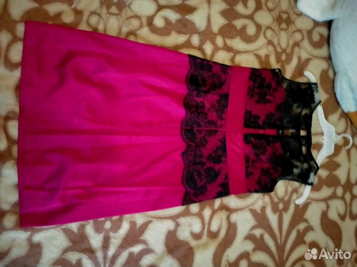 Платье праздничное 46 размер