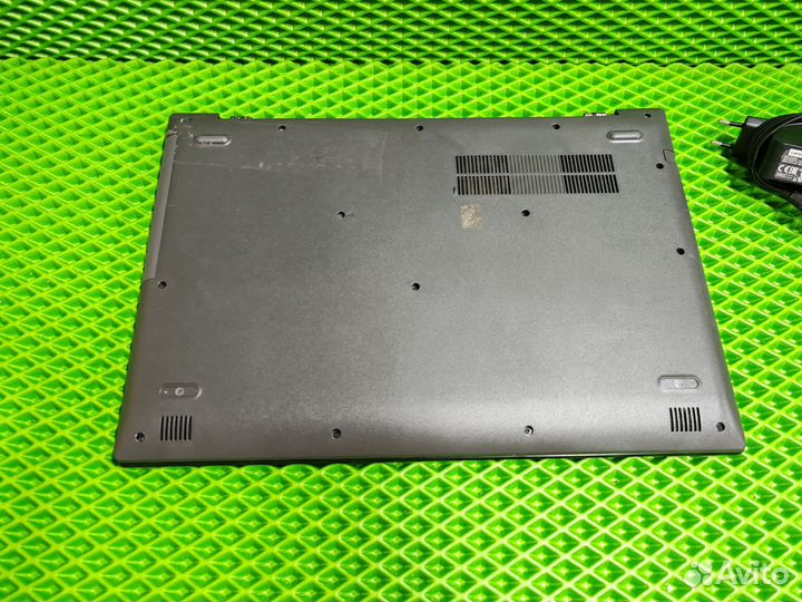 Lenovo AMD E2-9000/4Gb/SSD120/Radeon R2/17.3