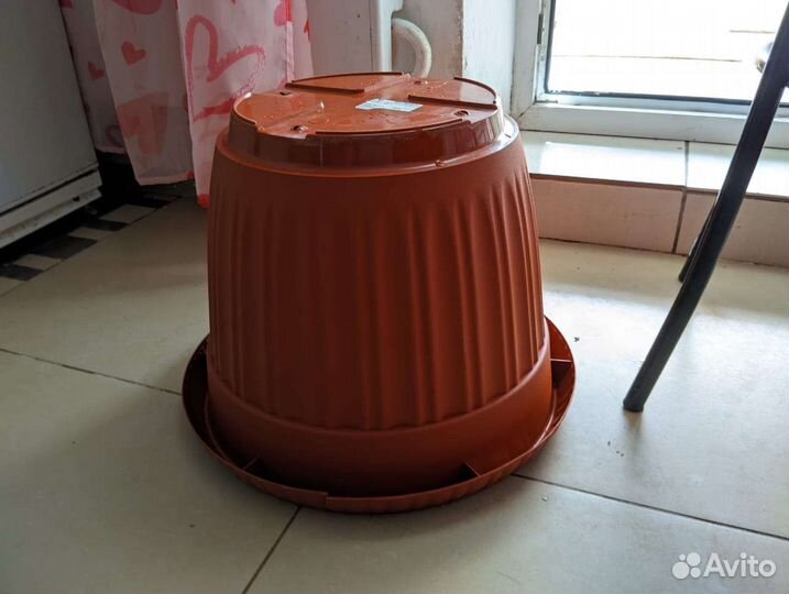 Кашпо горшок для цветов